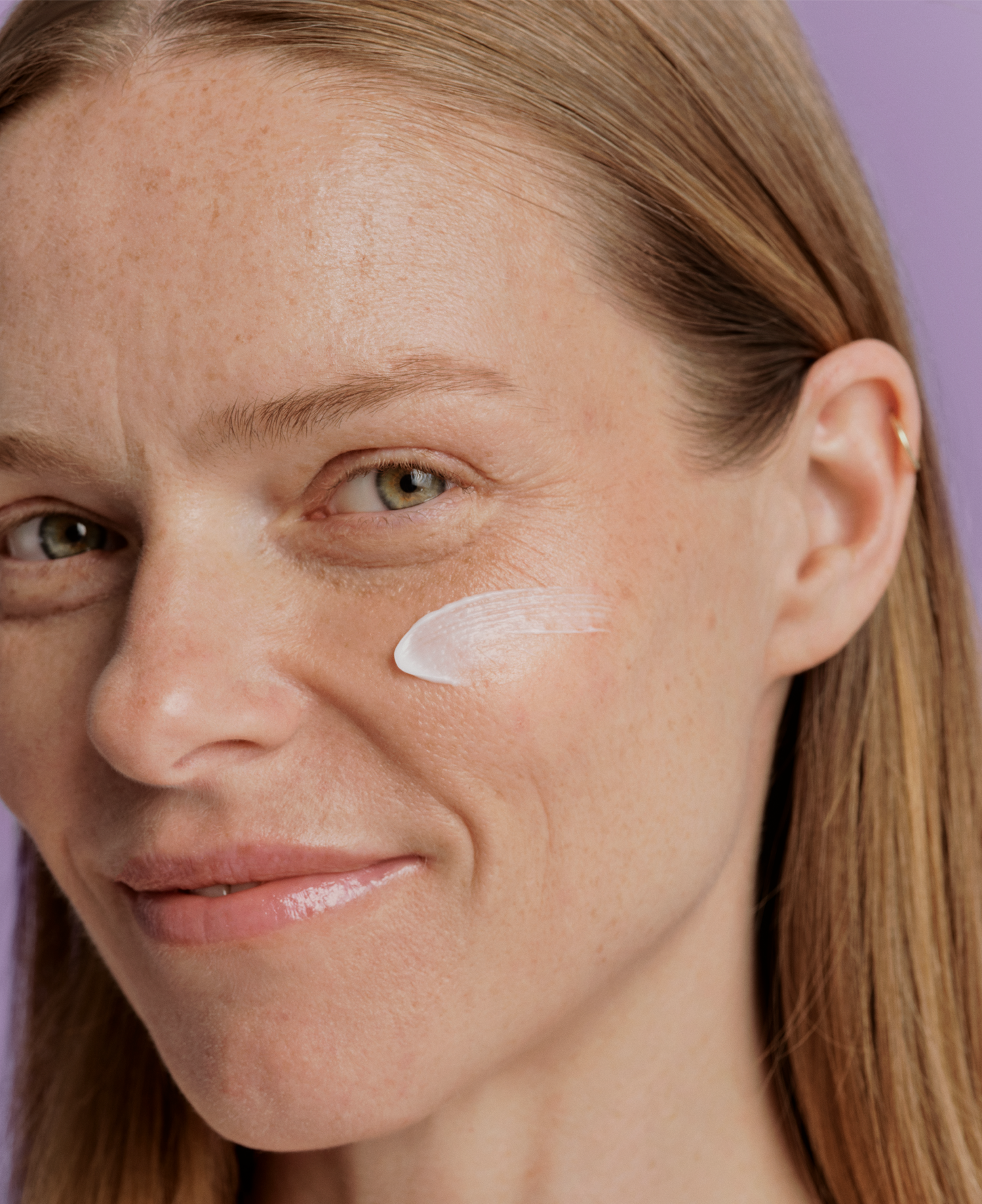 Krem wygładzająco-odżywczy do twarzy na dzień Age-Well